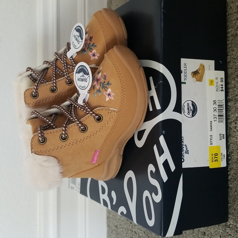 Girls Oshkosh B'gosh boots size 8